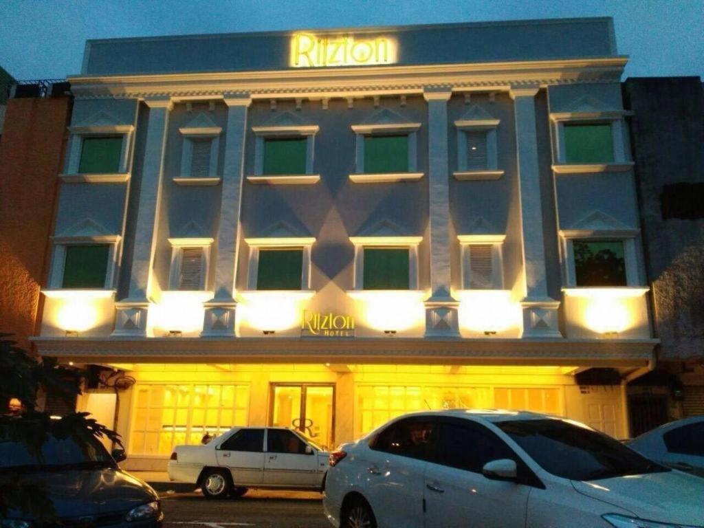 Ritzton Hotel Johor Bahru Buitenkant foto