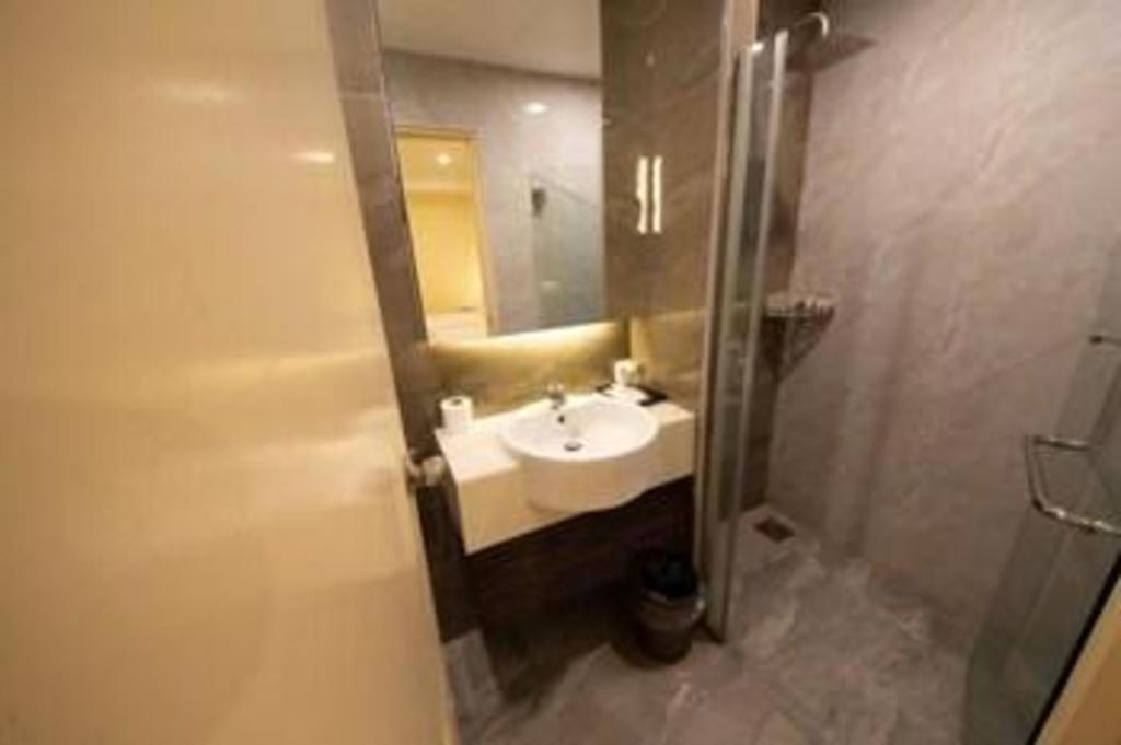 Ritzton Hotel Johor Bahru Buitenkant foto