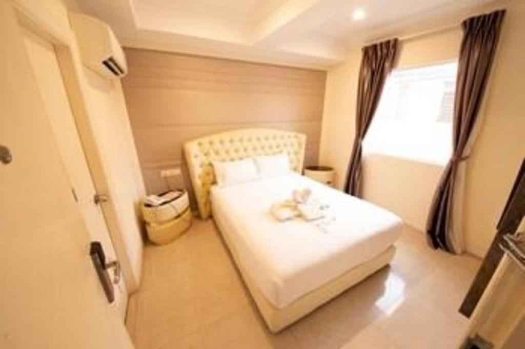 Ritzton Hotel Johor Bahru Buitenkant foto