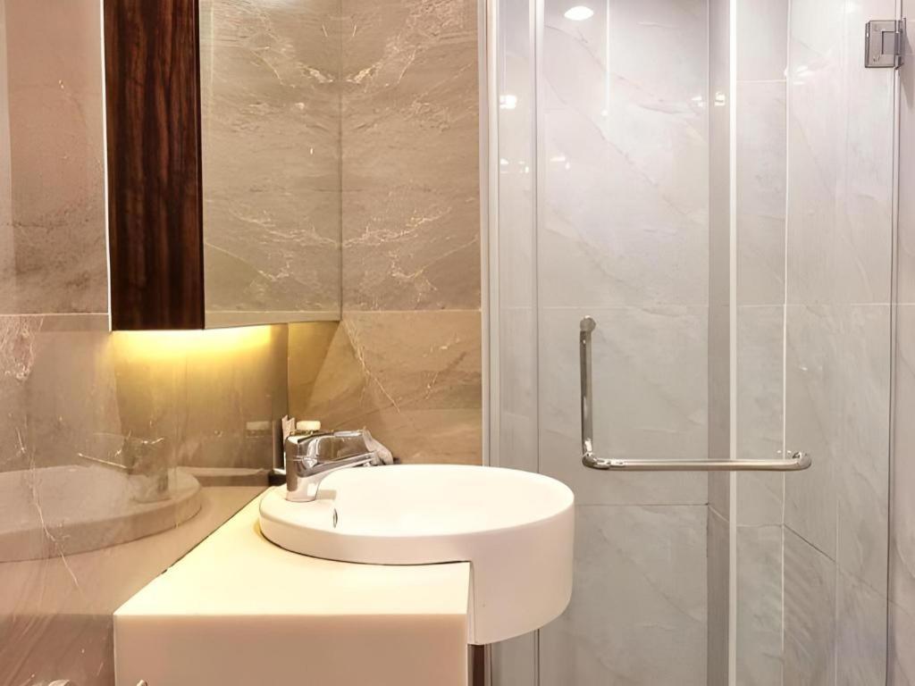 Ritzton Hotel Johor Bahru Buitenkant foto