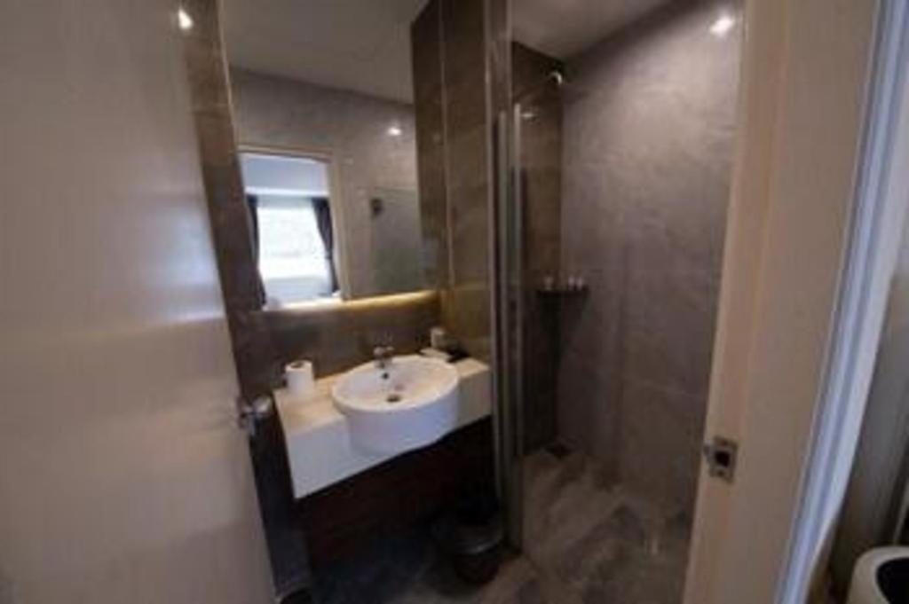 Ritzton Hotel Johor Bahru Buitenkant foto